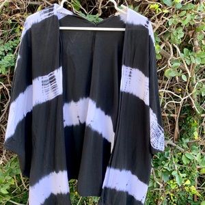 Black/White Tie Dye Kimono